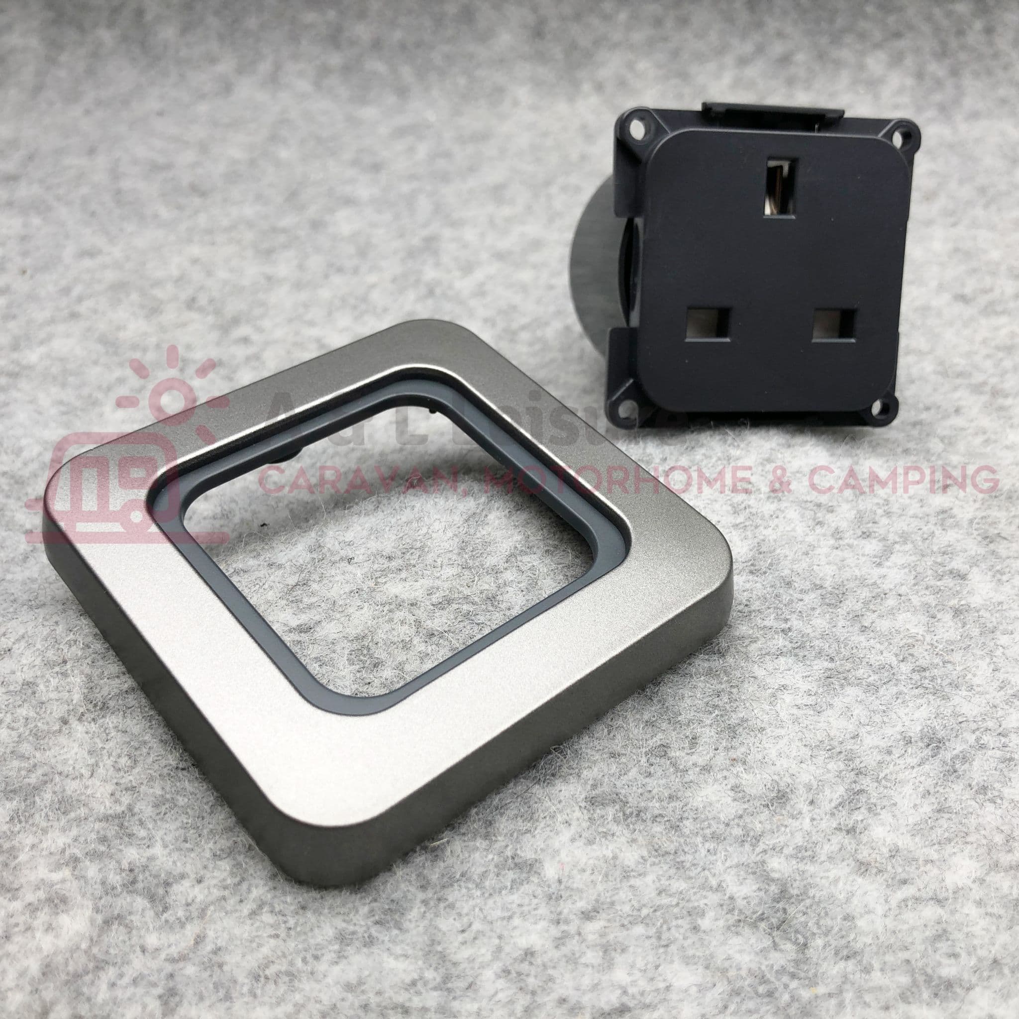CBE C-Line 13a - 240v 1-Way Socket Faceplate & Back Box Gun Metal Grey ...
